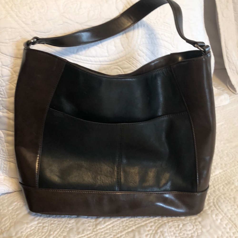 Tignanello genuine leather handbag. New condition!